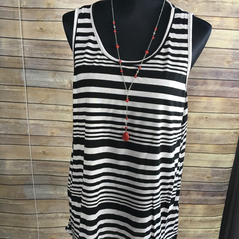 Plus Size Black and White Striped Tunic ✈️